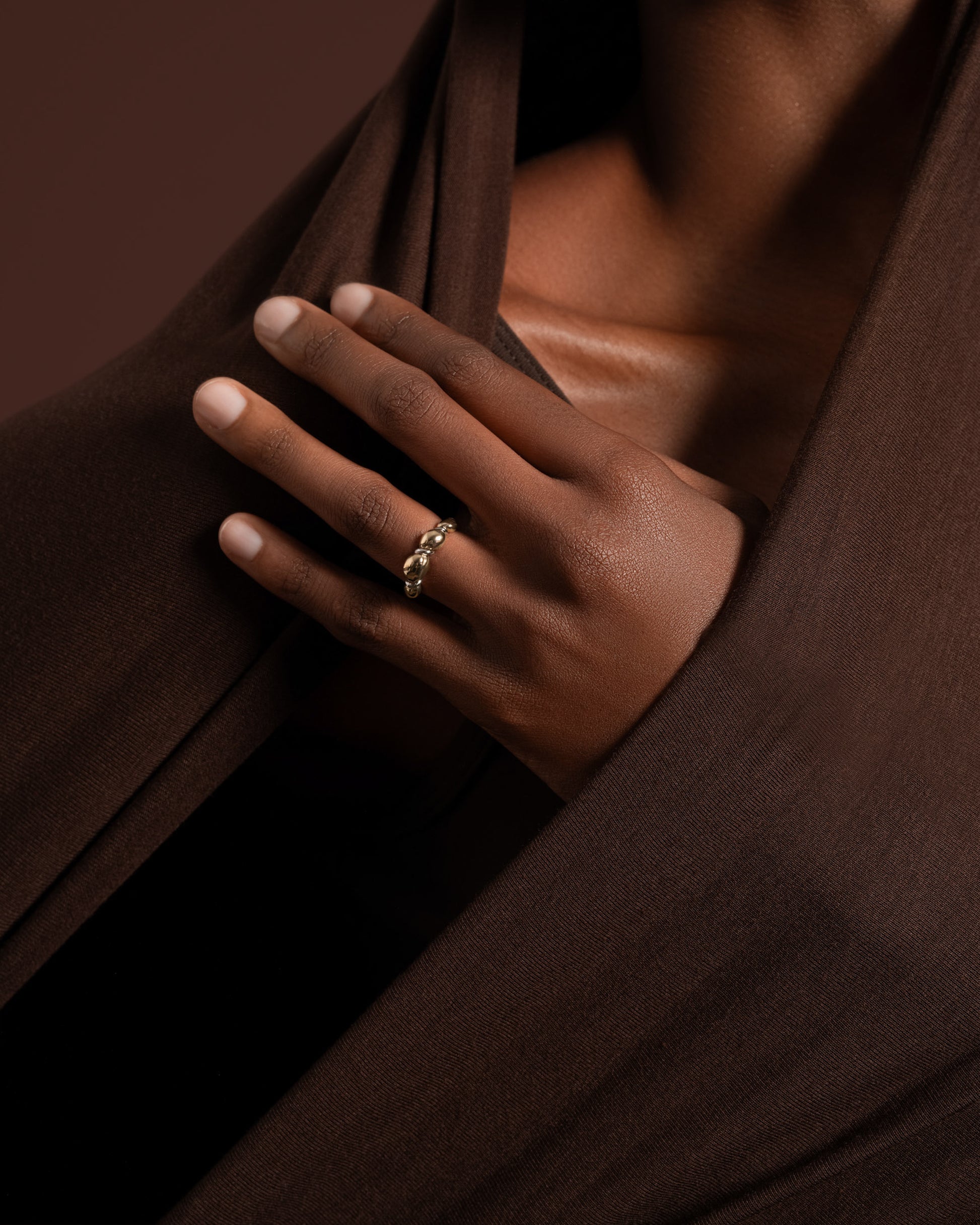 Styled image featuring the Two Tone Bind Band.