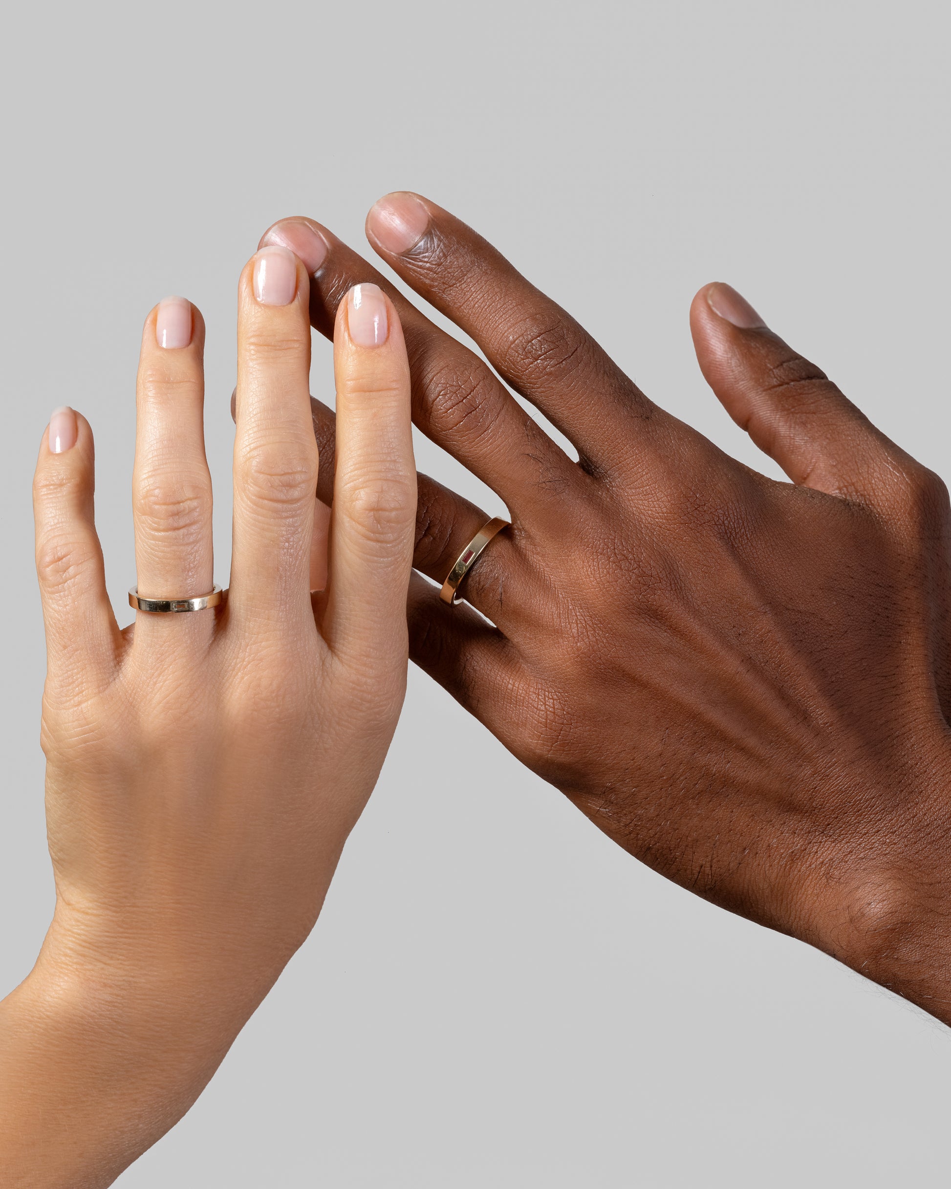 Gold Yellow Beryl 3mm Baguette-Set Piet Band and Gold Ruby 3mm Baguette-Set Piet Band on models.