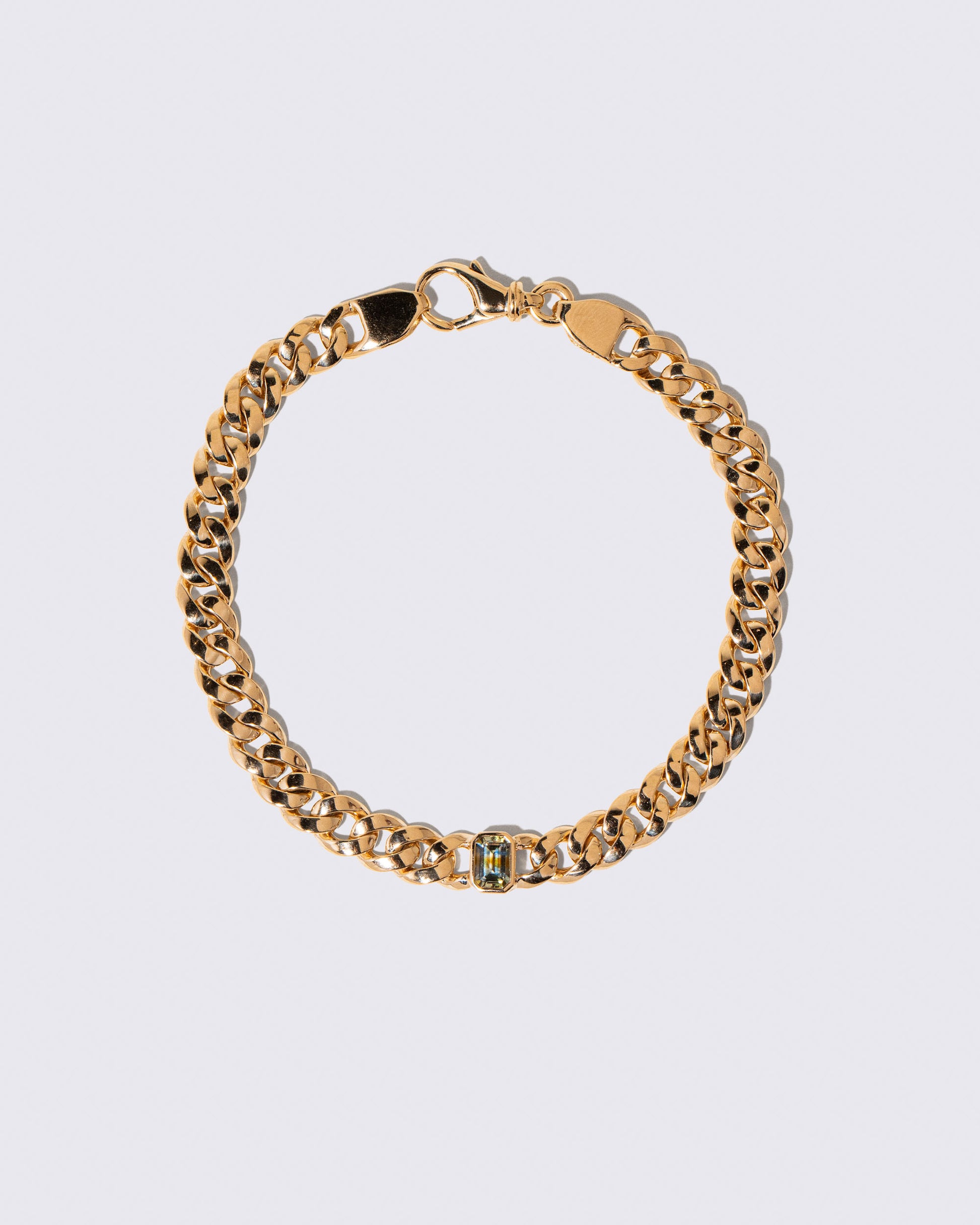 Identity Chain Bicolor Sapphire Bracelet 002 on light color background.