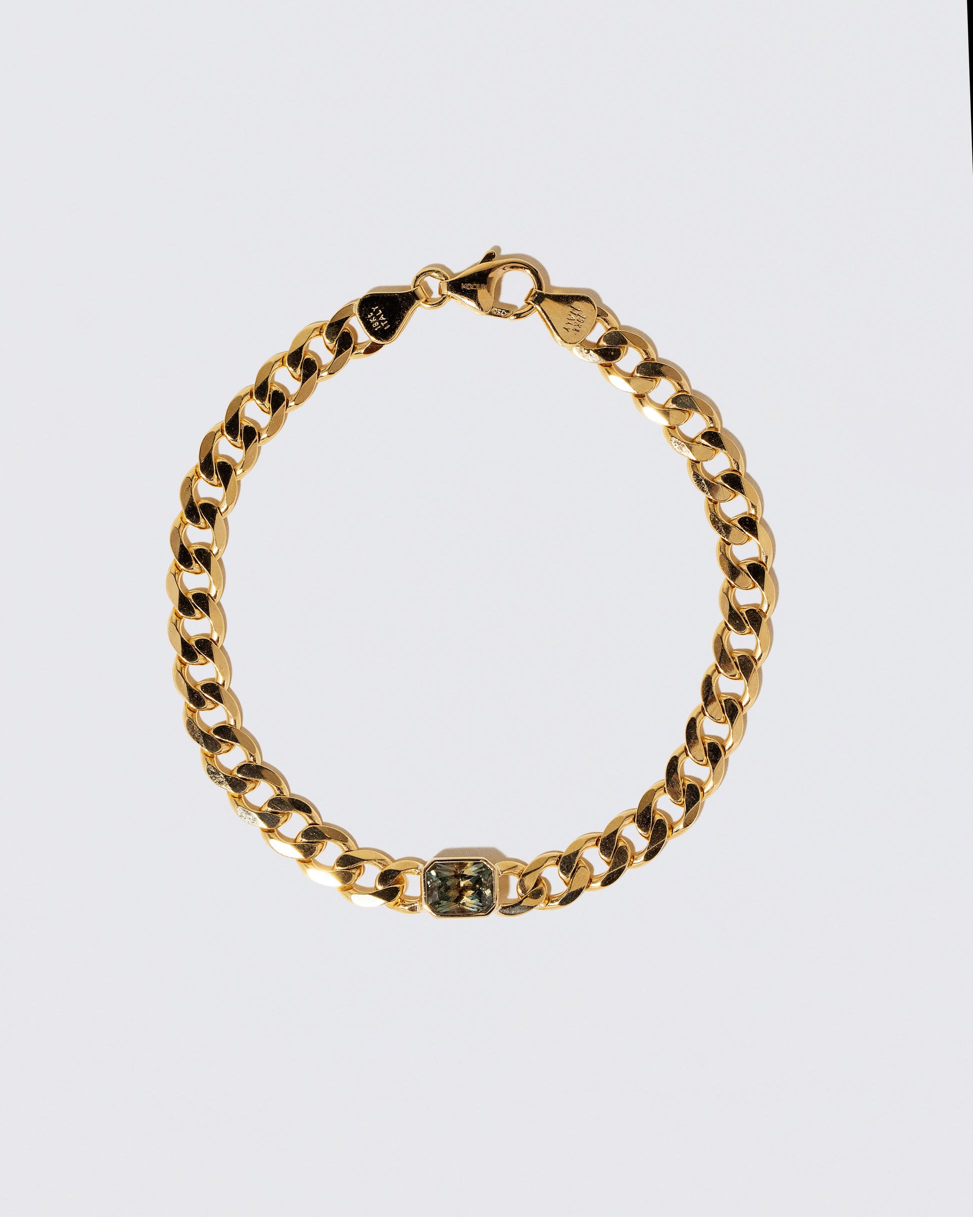 Identity Chain Bicolor Sapphire Bracelet 003 on light color background.