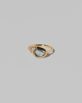 Gusher Bicolor Sapphire Ring 024 on light color background.
