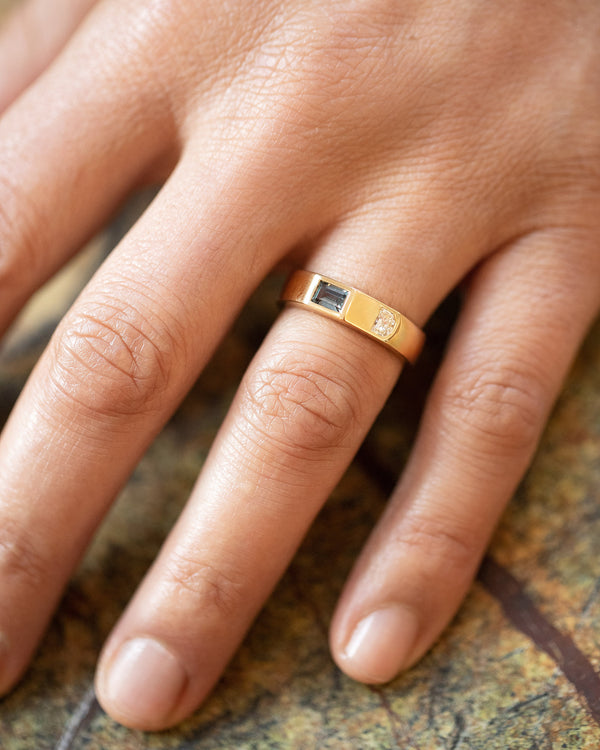 Component Ring on male model.