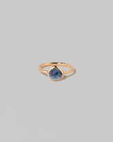 Gusher Blue Sapphire Ring 005 on light color background.