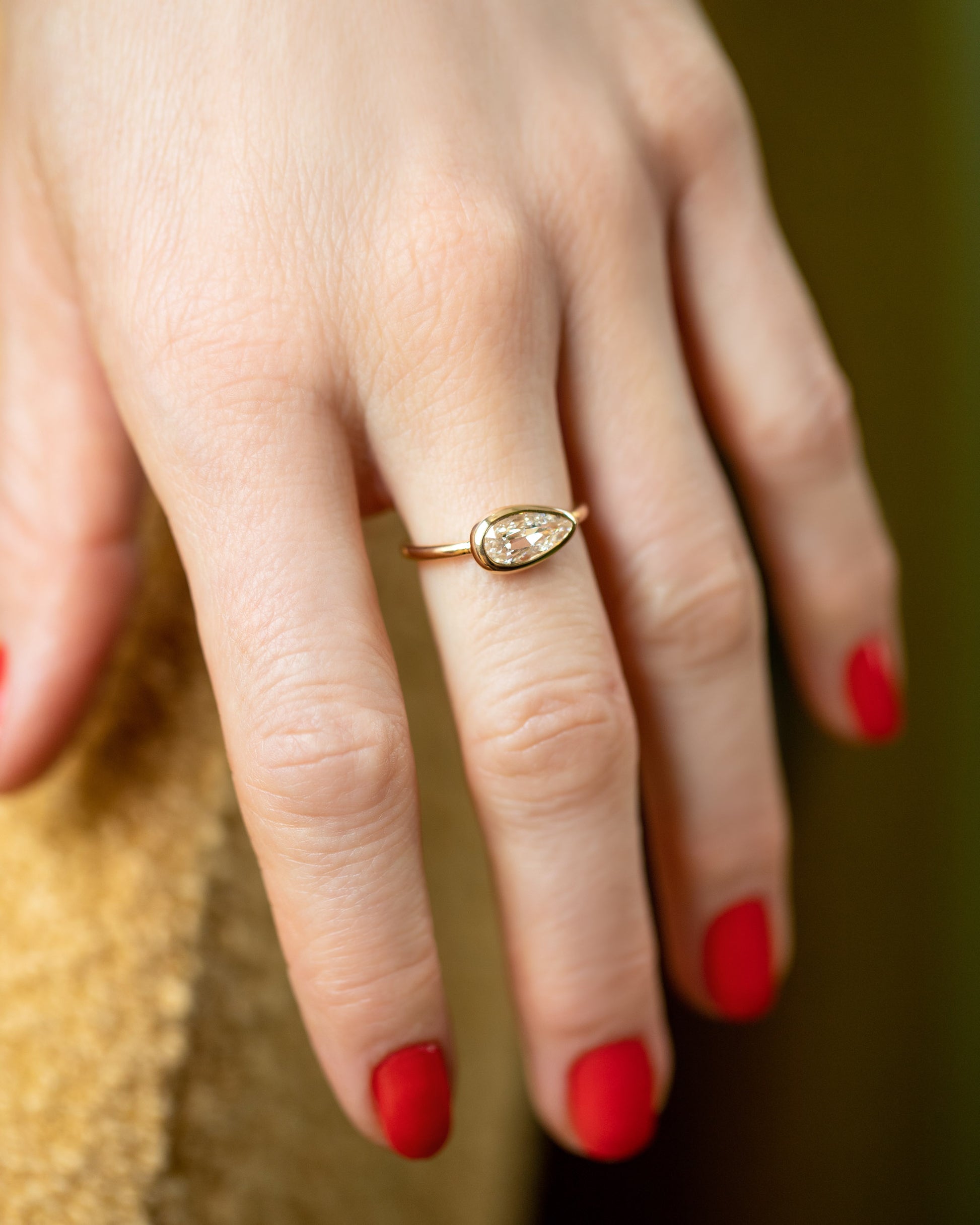 Gusher Diamond Ring 014 on model.