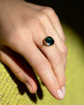 Gusher Bicolor Sapphire Ring 012 on model.