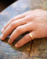 Miroir Ring on male model.