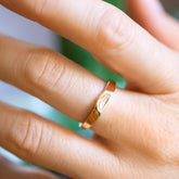 product_details::Unit Ring on model.