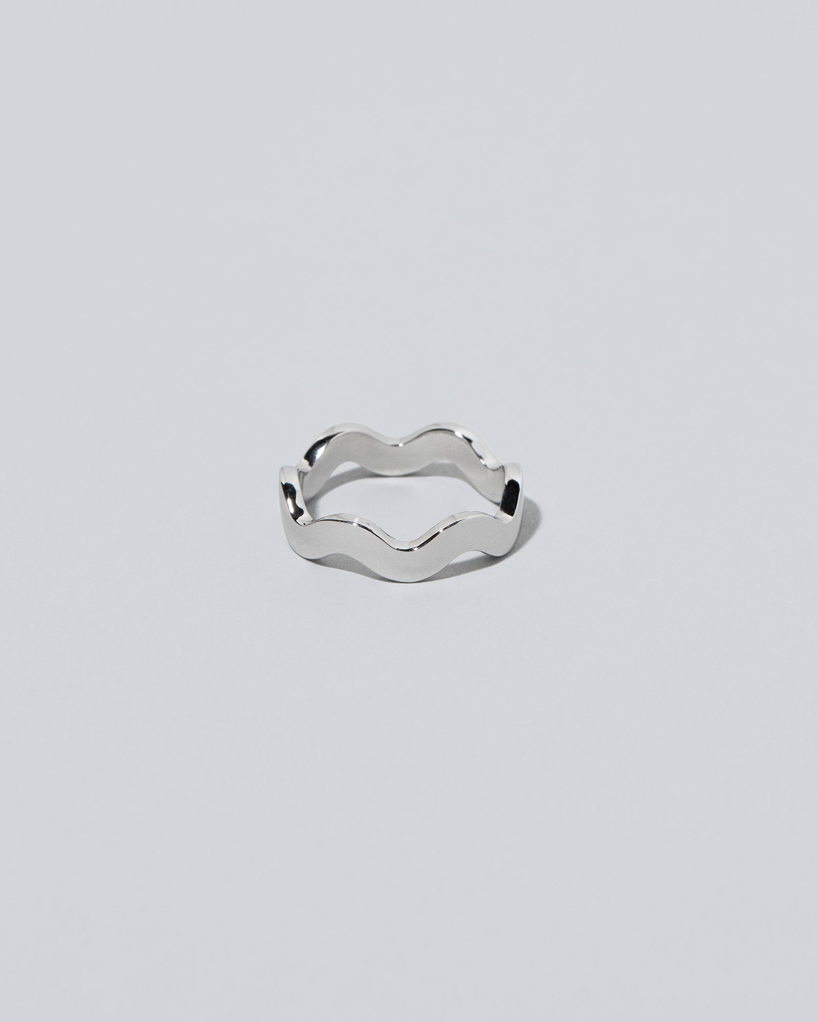 Platinum Ripple Band on light color background.