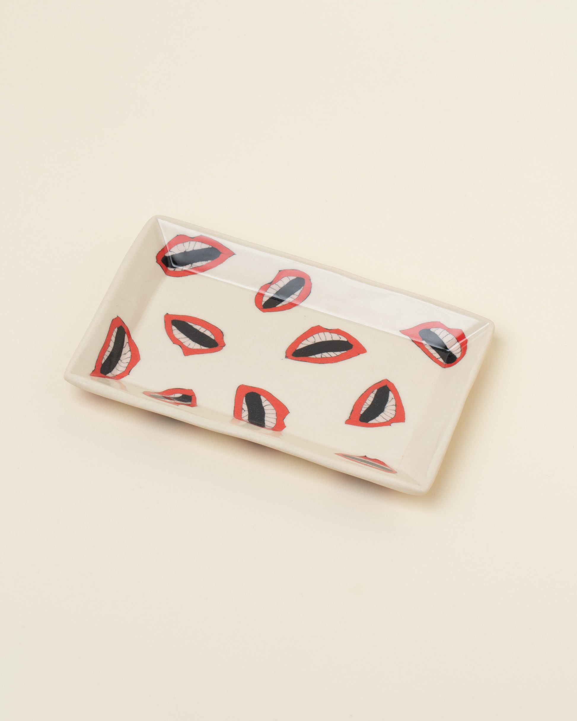 Slush Club Nerikomi Lip Tray on light color background.