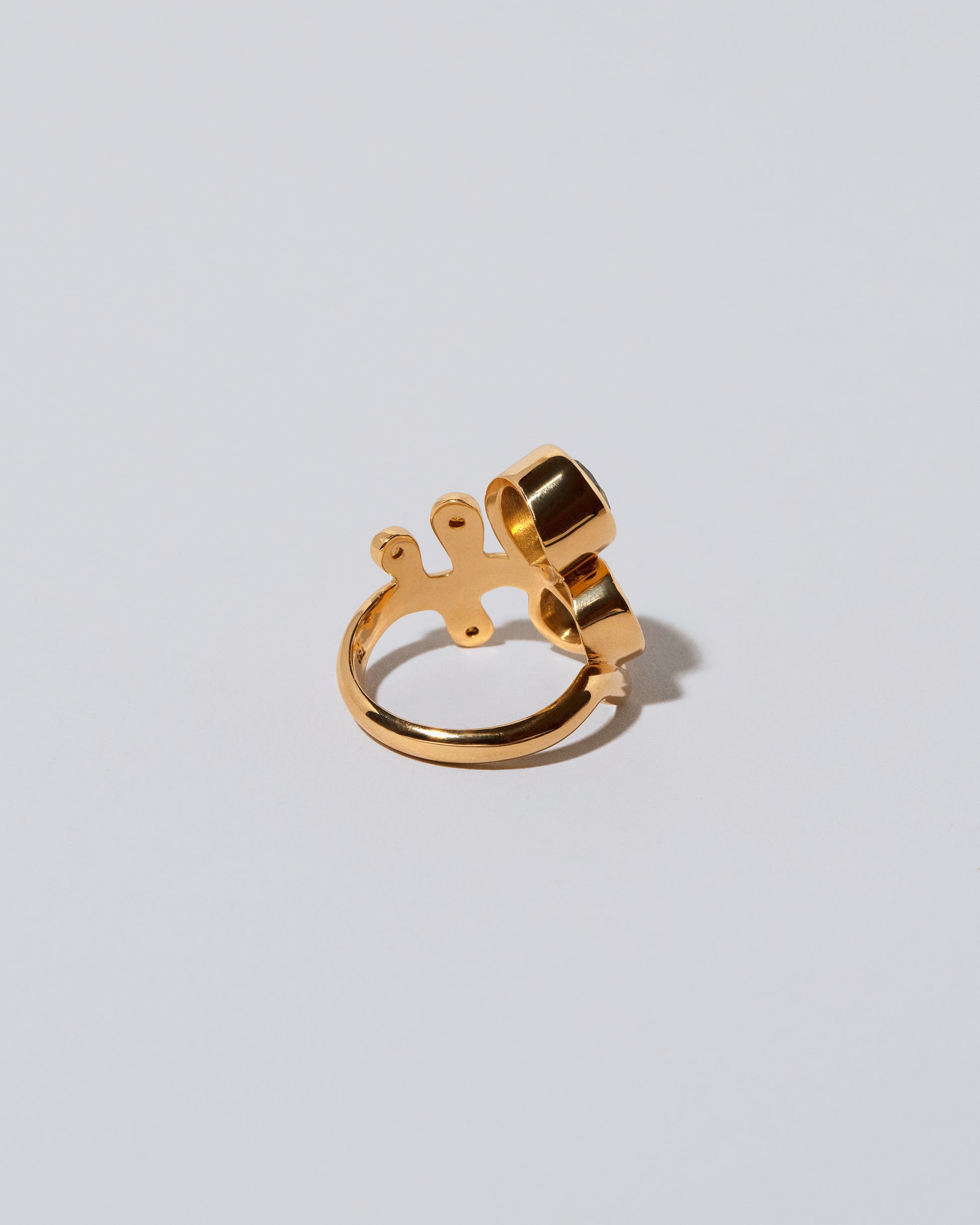 Vine Ring on light color background.