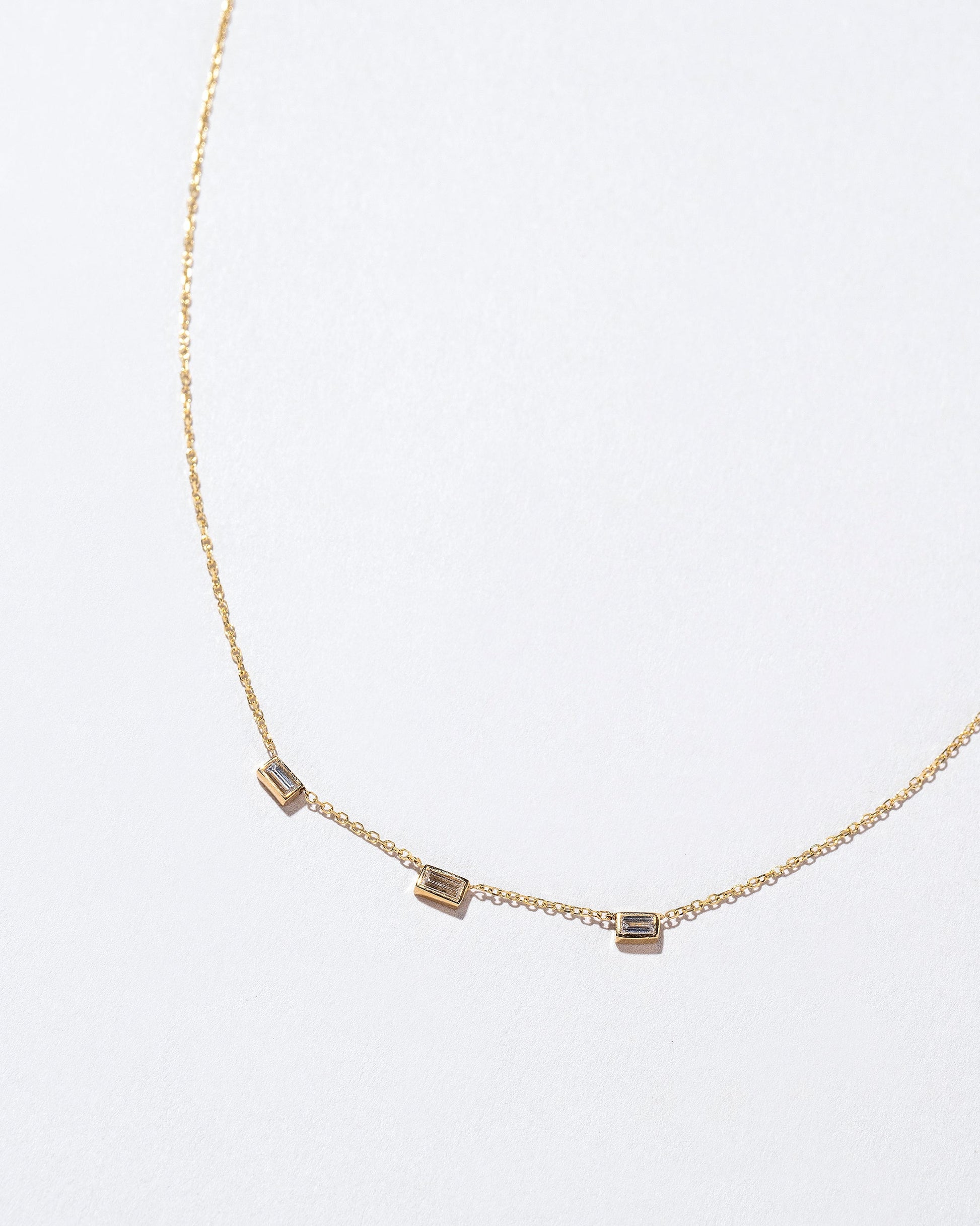  Vaeroy Necklace on light color background.