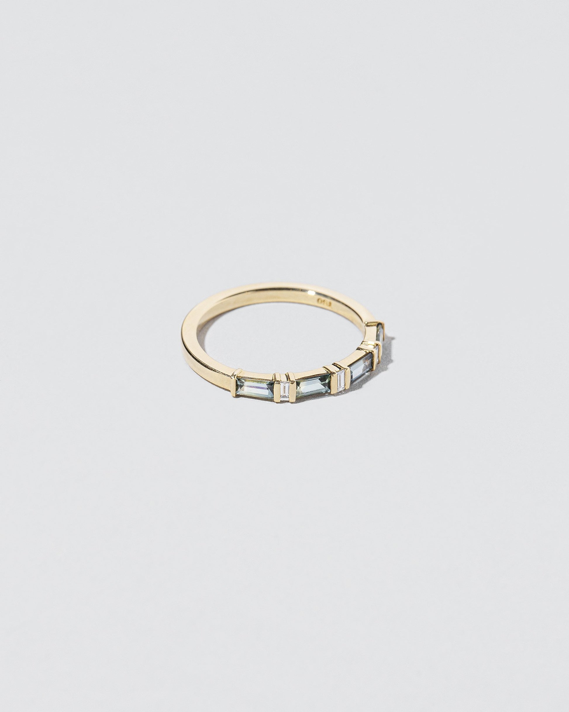 Las Pozas Band on light color background.