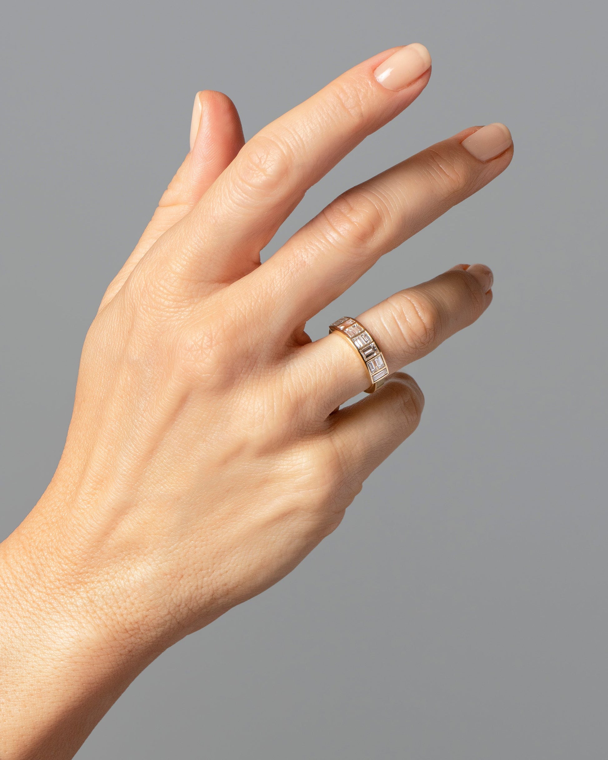 Meritxell Band on model.