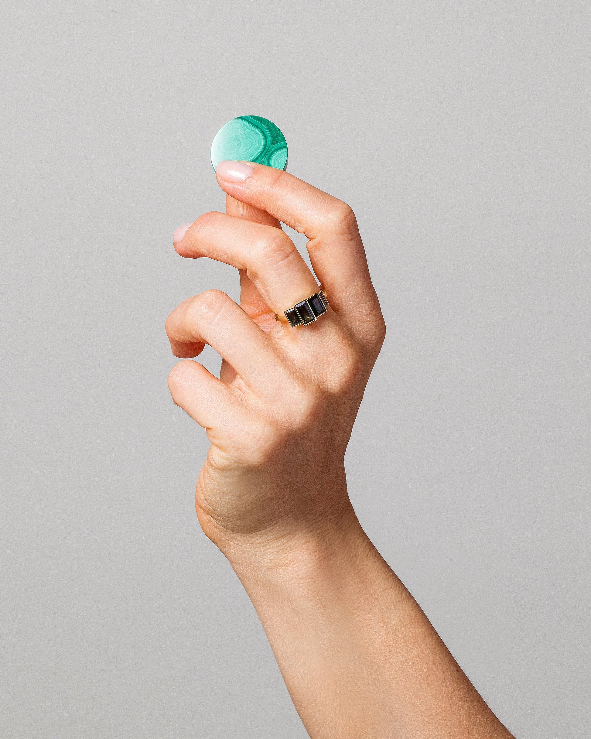 Spinther Ring on model.