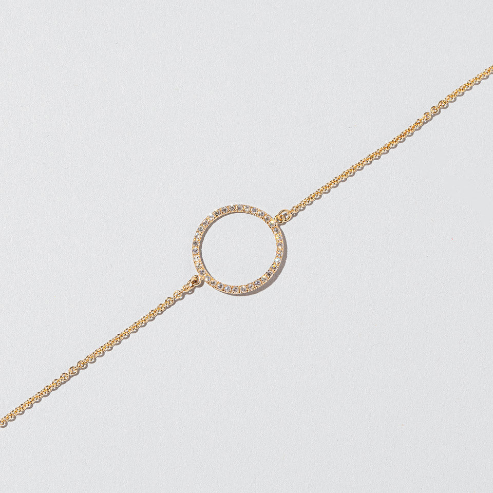 product_details:: Spring Bracelet on light color background.