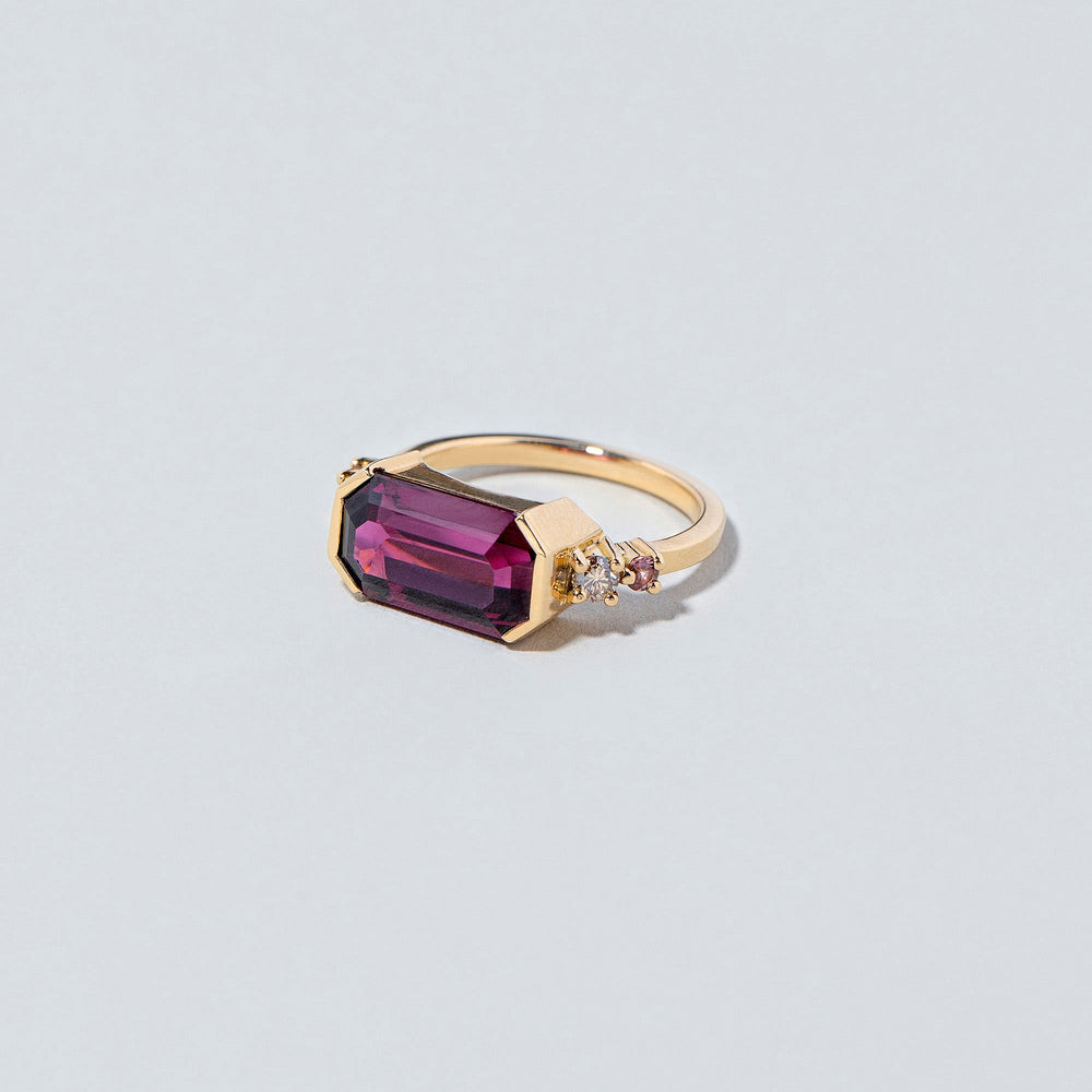 product_details:: Mesa Ring on light color background.