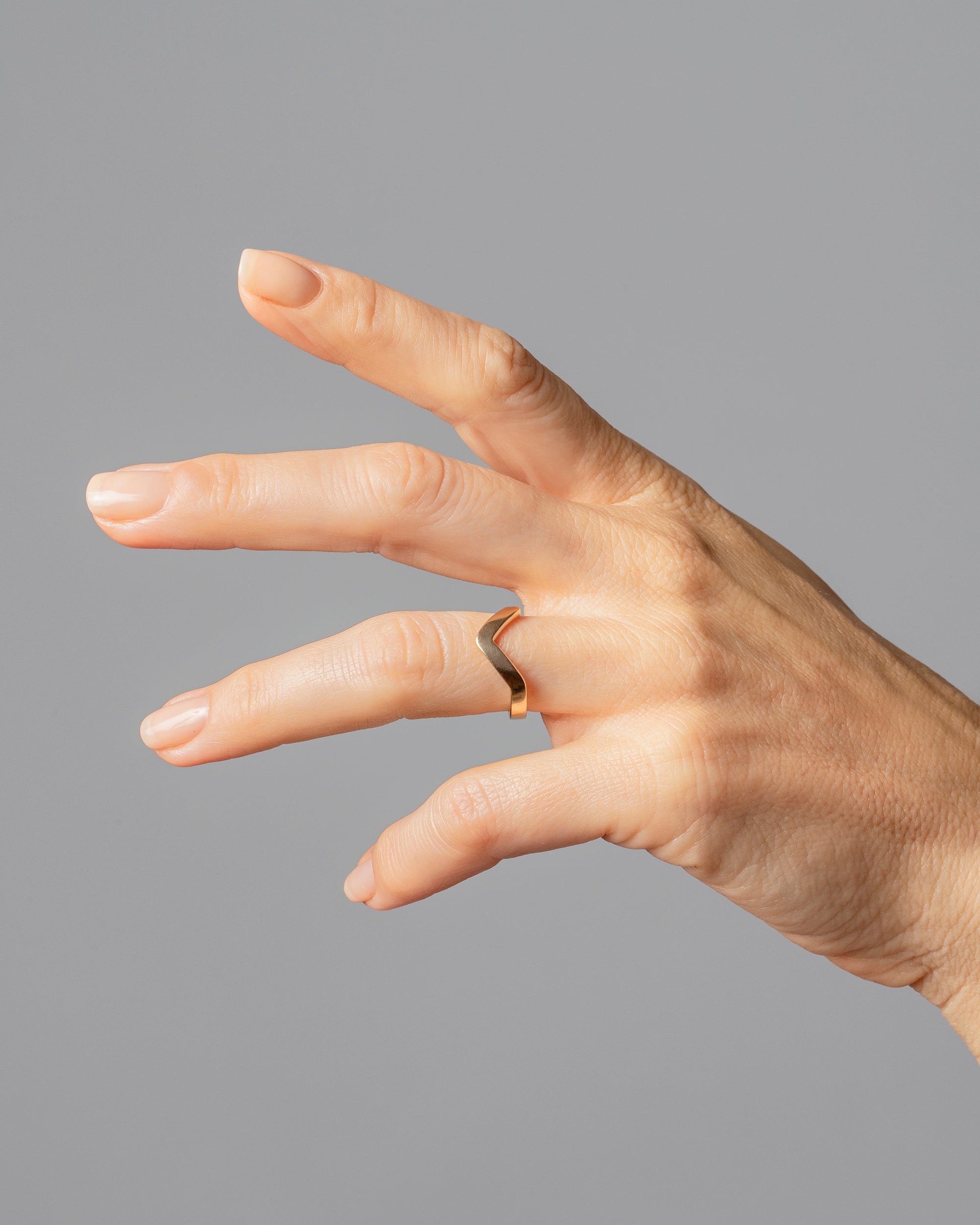 Gold Wide High Peak Band on model.