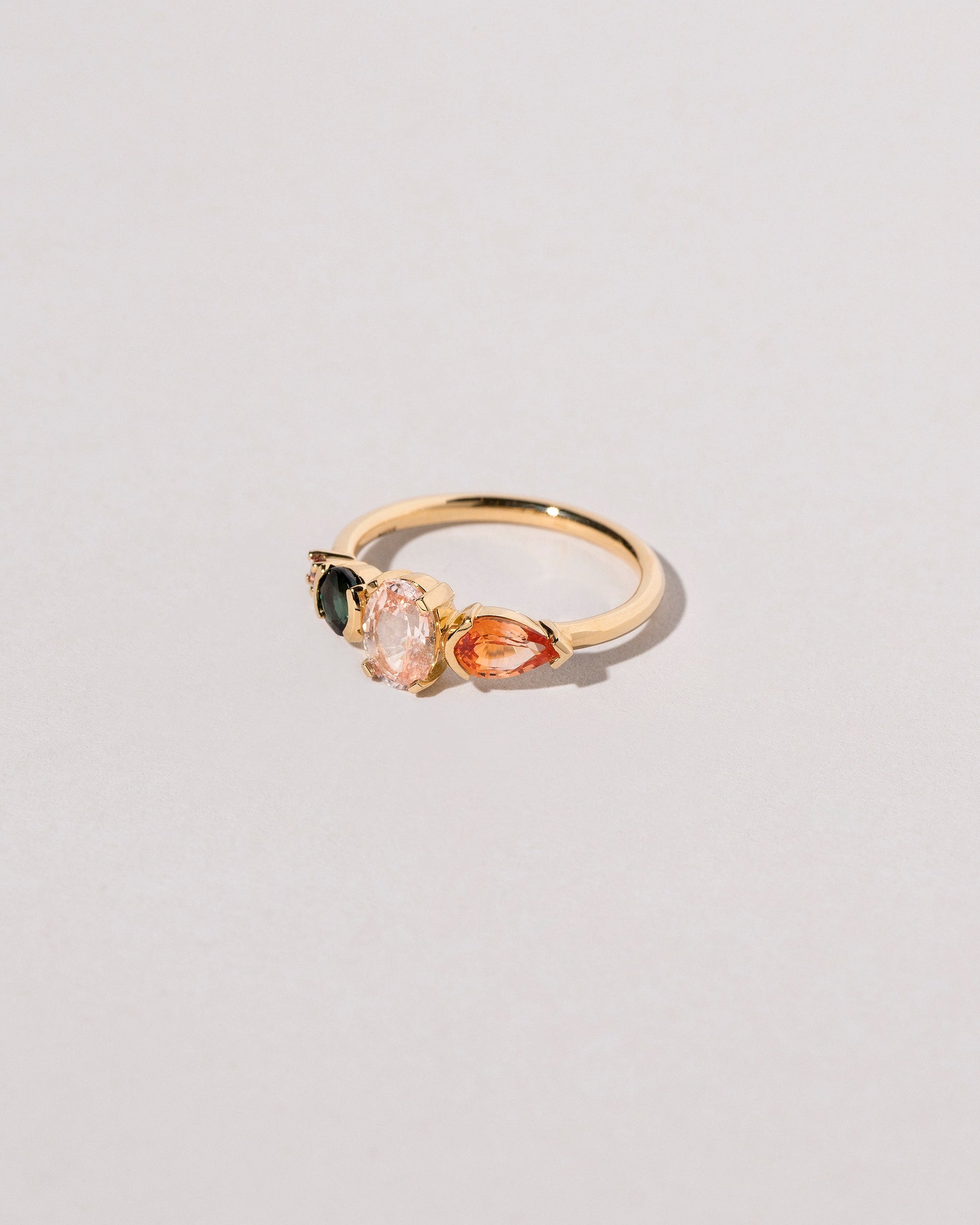  Anemone Ring on light color background.