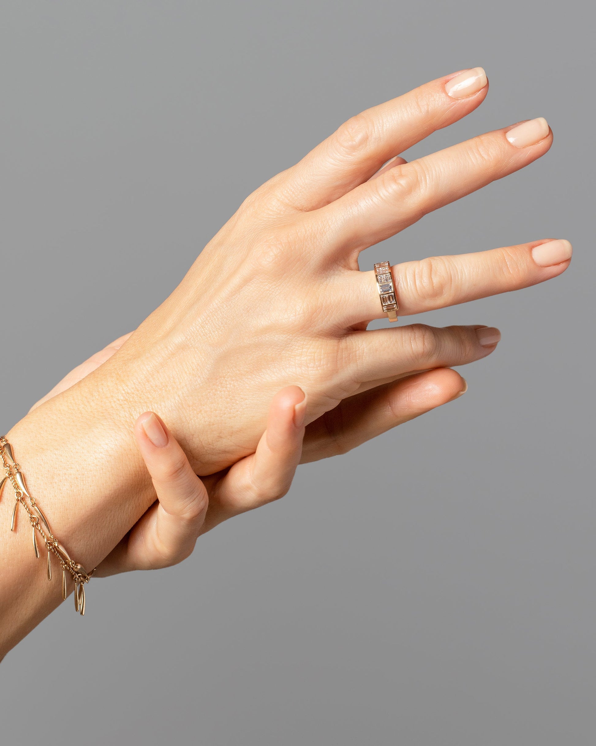 Meritxell Band on model.