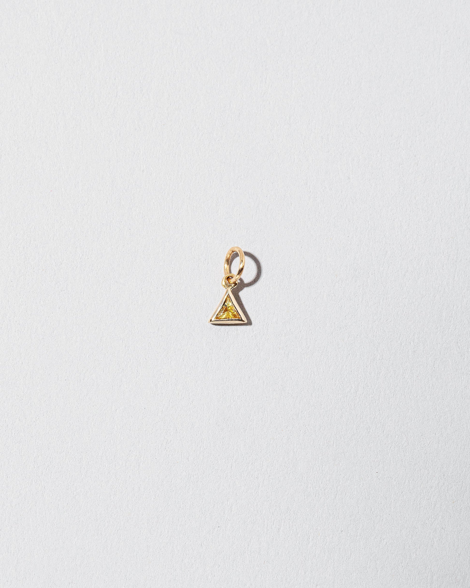  Sapphire Pendant on light color background.